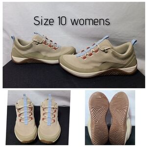 RYKA womens Echo Low Sneaker- Size 10